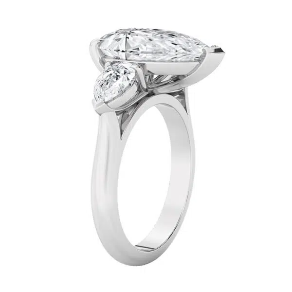 Classic Design Pear Shaped Three Stone Diamond Engagement Ring white2