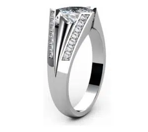 Horizontal Pear Shaped Diamond Engagement Ring with a Bold Design 4 2