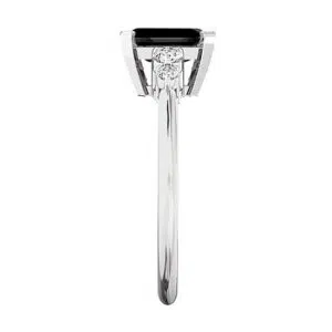 emerald cut blsck dismond five stone 4