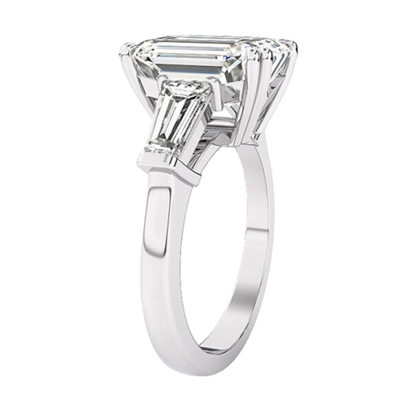 Emerald Cut Diamond With Baguette Side Stones 2