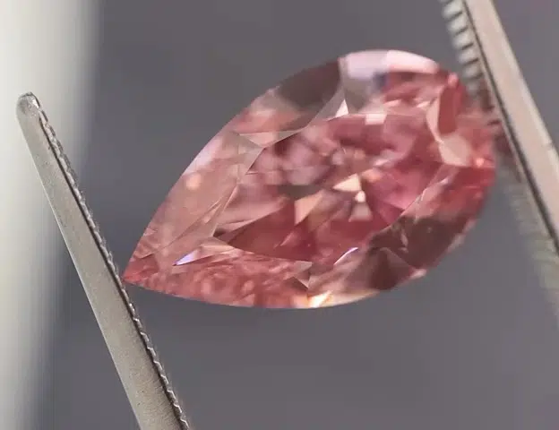 pear shaped pink diamond