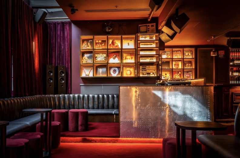 794784A0 02CB 4B43 8C61 0198172E80B0